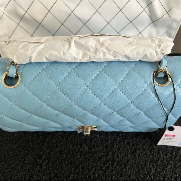 COPY - Chanel small classic in blue - Picture 2 of 8